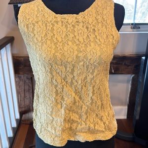 Lace lined tank yellow